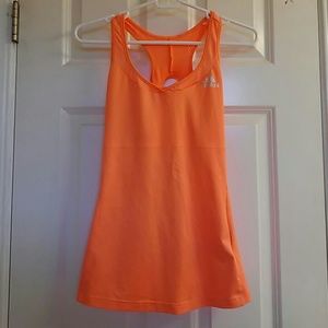 Athletic tank top